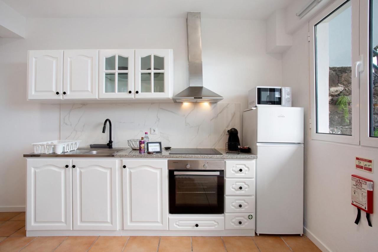 Babosas Charm Apartment Фуншал Екстериор снимка