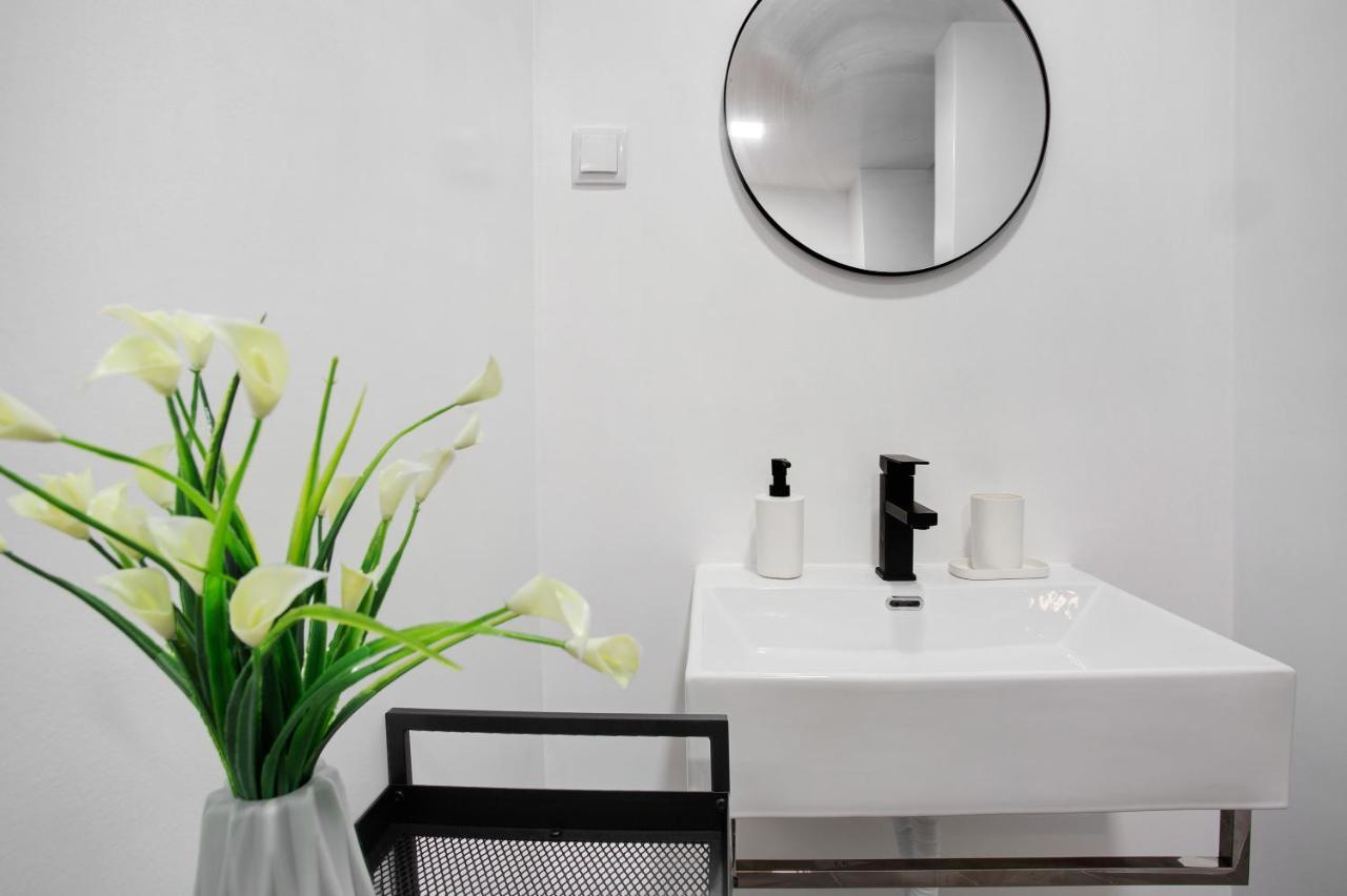 Babosas Charm Apartment Фуншал Екстериор снимка